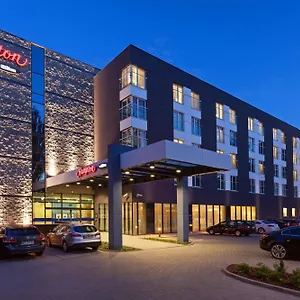 מלון Hampton By Hilton Airport